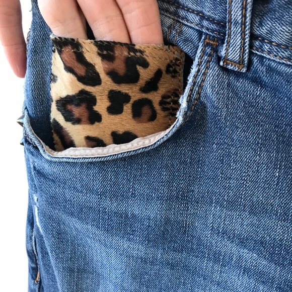 Zara distressed jeans with leopard pocket - Picture 10 of 11